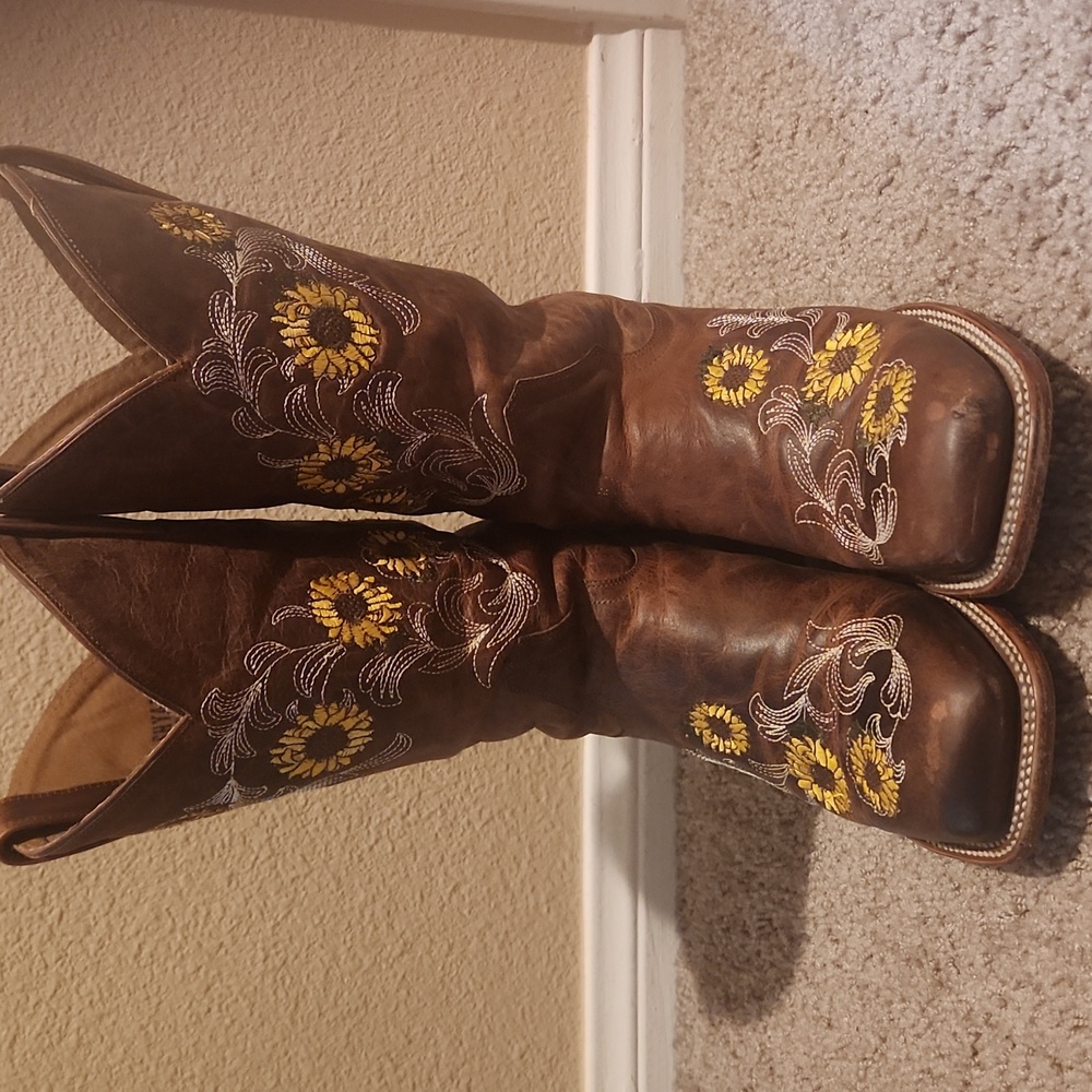 Shyanne western square toe boots